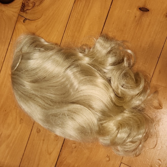 Cute curly wig - Picture 3 of 5